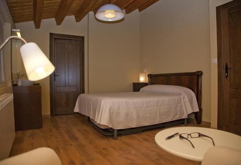 בית מלון כפרי La Casona De La Mesta