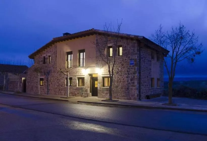هتل La Casona De La Mesta