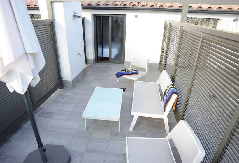 هتل L'escala Centre