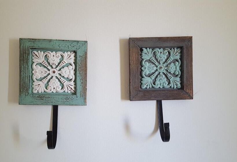 هتل L'escala Centre