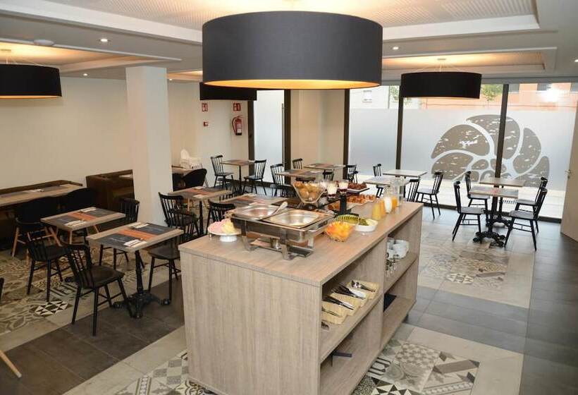 هتل L'escala Centre