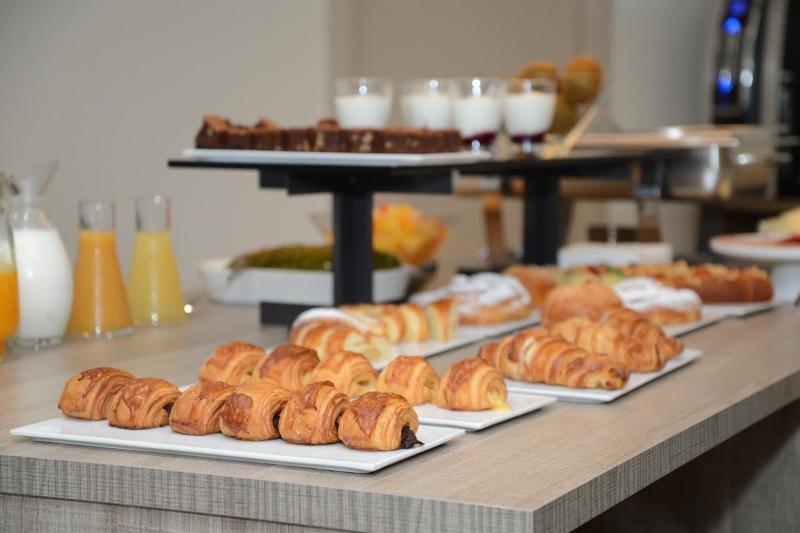 هتل L'escala Centre