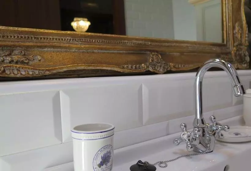 ホテル Posada Rural La Flor Del Nogal