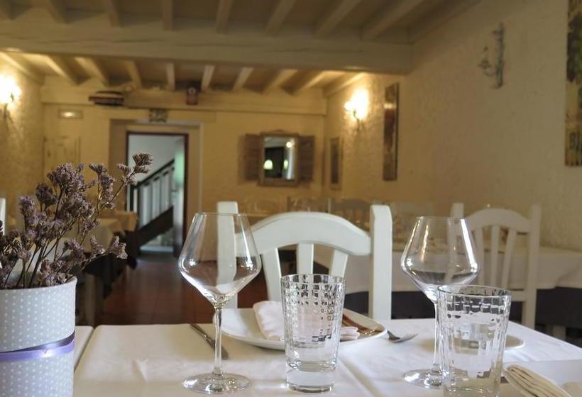 فندق Posada Rural La Flor Del Nogal