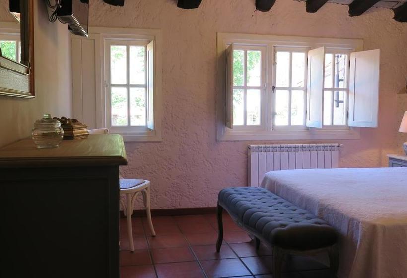 فندق Posada Rural La Flor Del Nogal