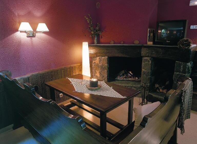 Hotel Rural Can Blanc