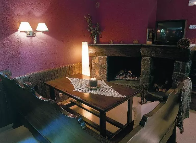 Hotel Rural Can Blanc
