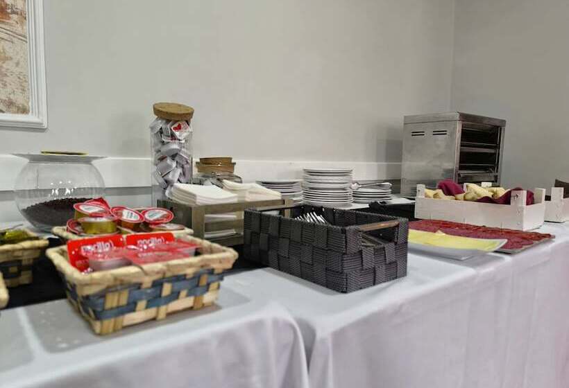 Отель Santa Barbara