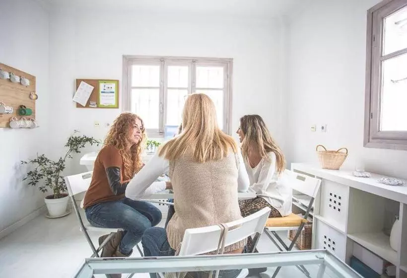 La Cocotera Boutique Hostel & Coworking