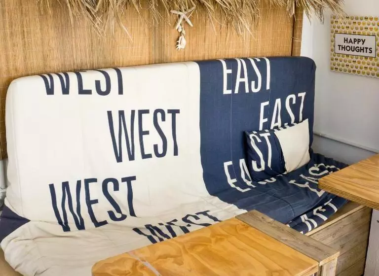 La Cocotera Boutique Hostel & Coworking