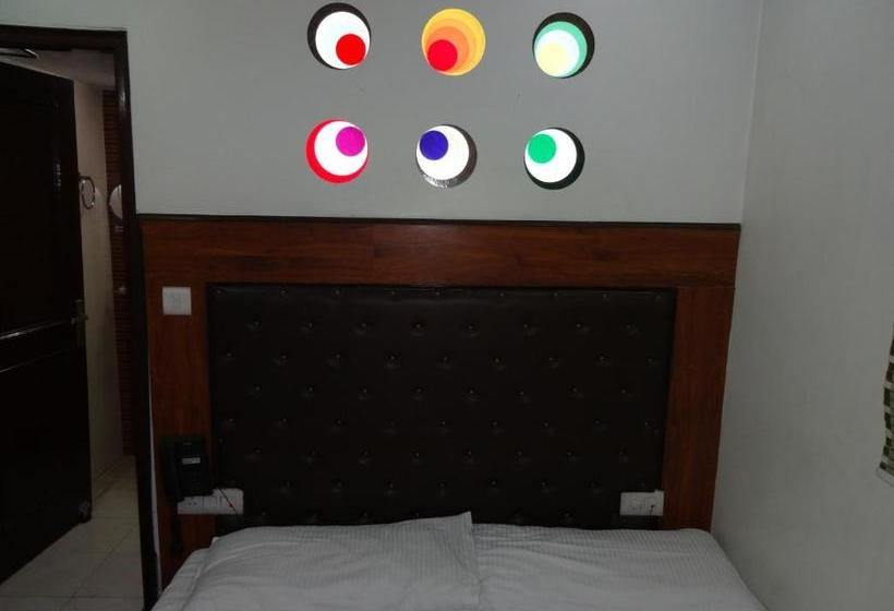 تختخواب و صبحانه Rams Inn