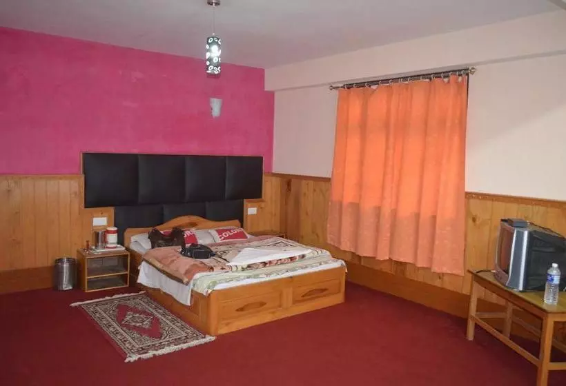 Hotelli Delight Royal Lachung