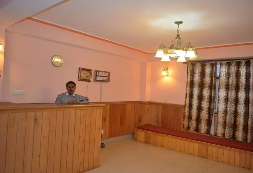 Hotelli Delight Royal Lachung