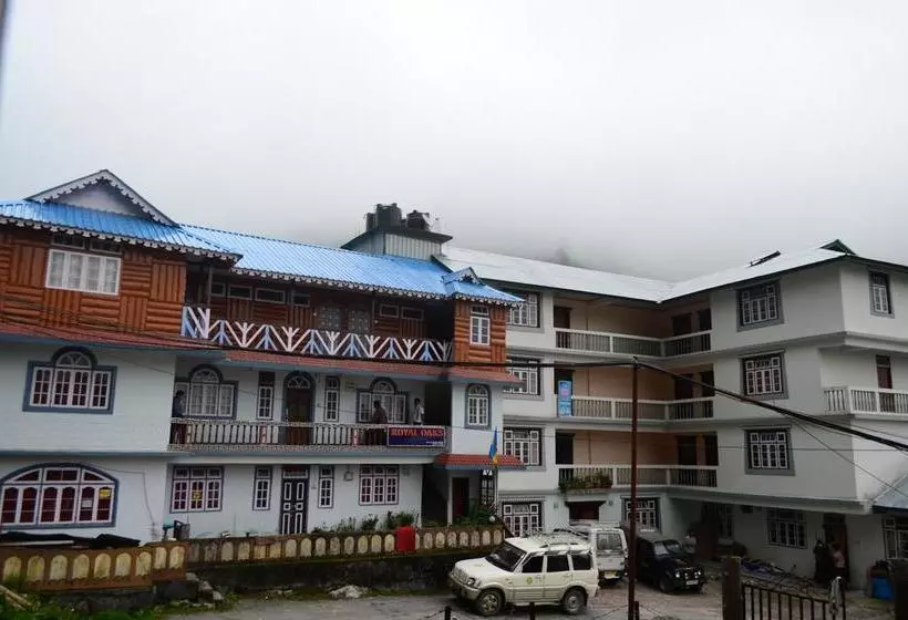 Hotelli Delight Royal Lachung