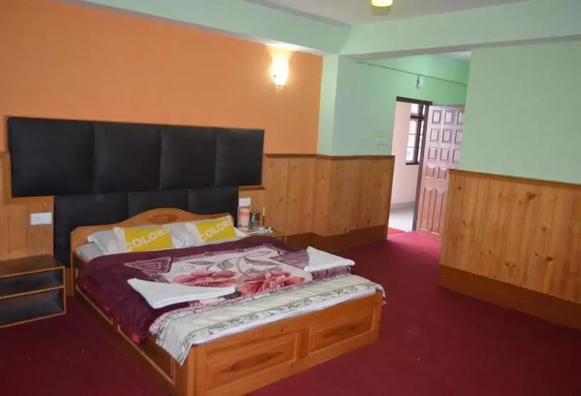 Hotelli Delight Royal Lachung