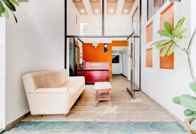 Itsy Hotels Aditya