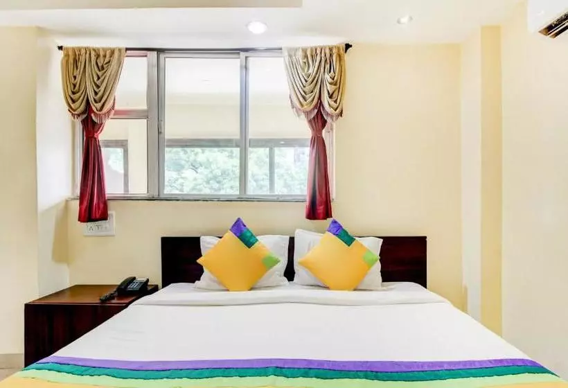 Itsy Hotels Aditya