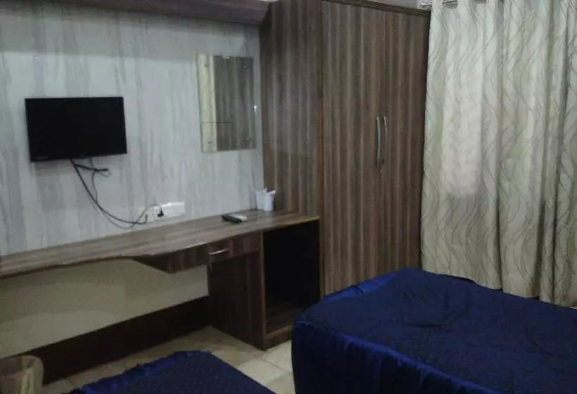 Hotel Bluemoon