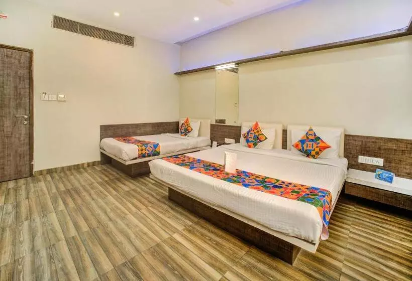 Fabhotel Bee Town