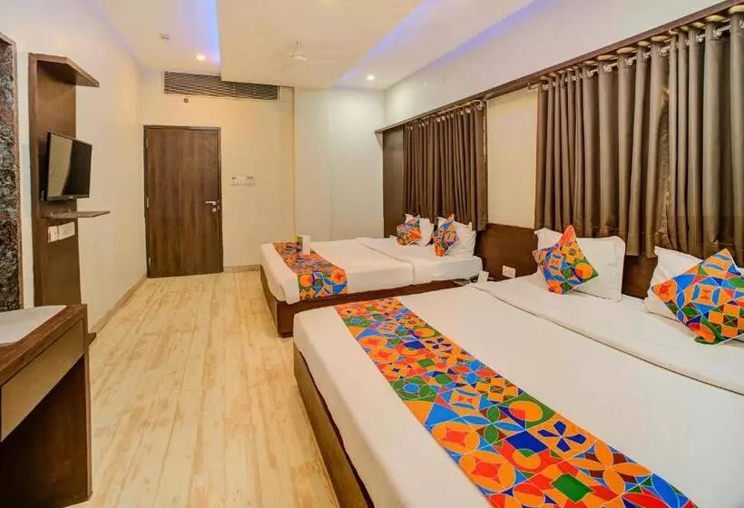 Fabhotel Bee Town