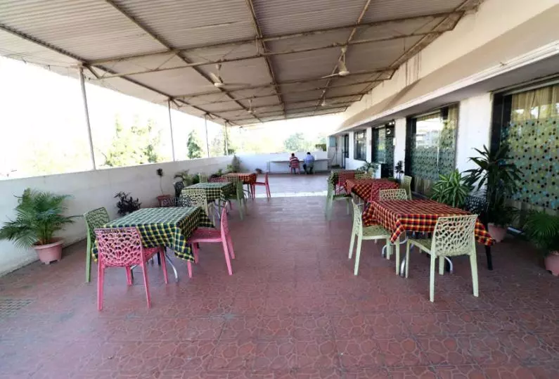 Hotelli Girnar