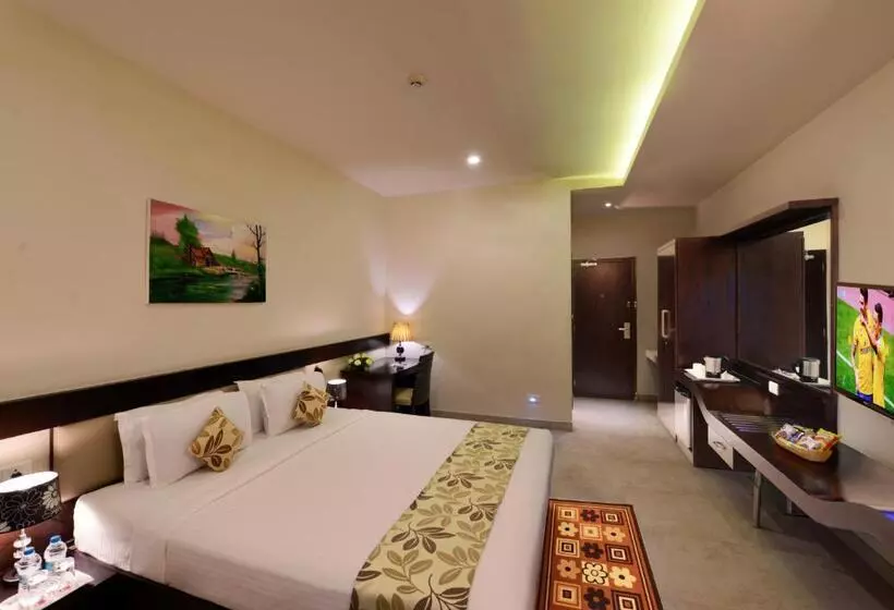 Hotelli Green View Clarks Inn, Shimoga