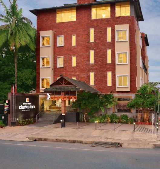 Hotel Green View Clarks Inn, Shimoga