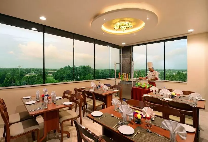 Hotelli Green View Clarks Inn, Shimoga