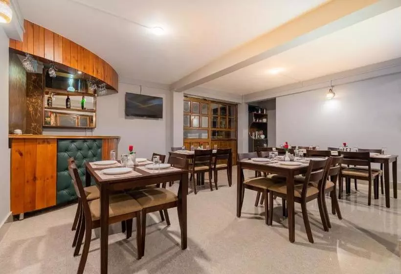 Hotel Juniper Tree