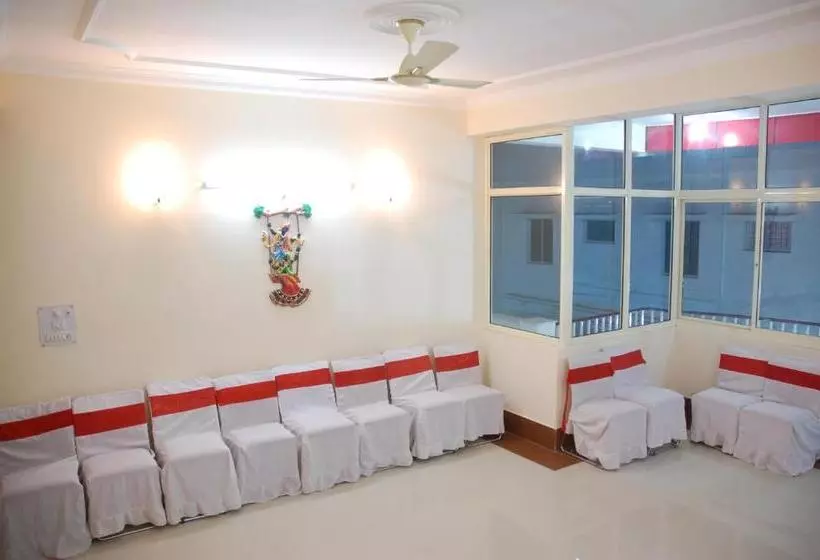 Hotel Magnet House