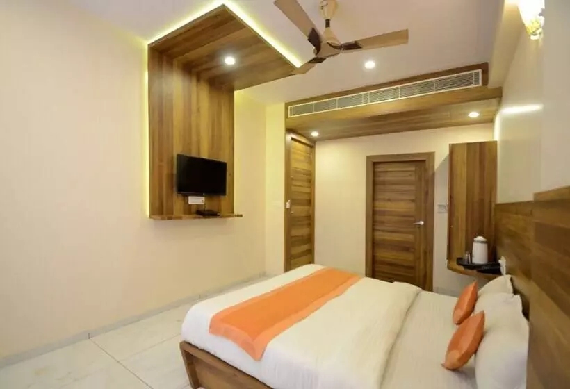 هتل Metro Inn