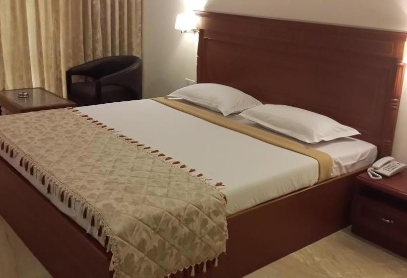 בית מלון כפרי Paramount Inn