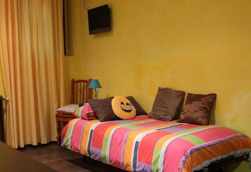 فندق Restaurante Sonsoles