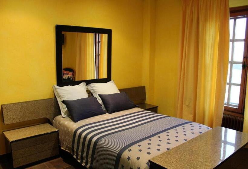 فندق Restaurante Sonsoles