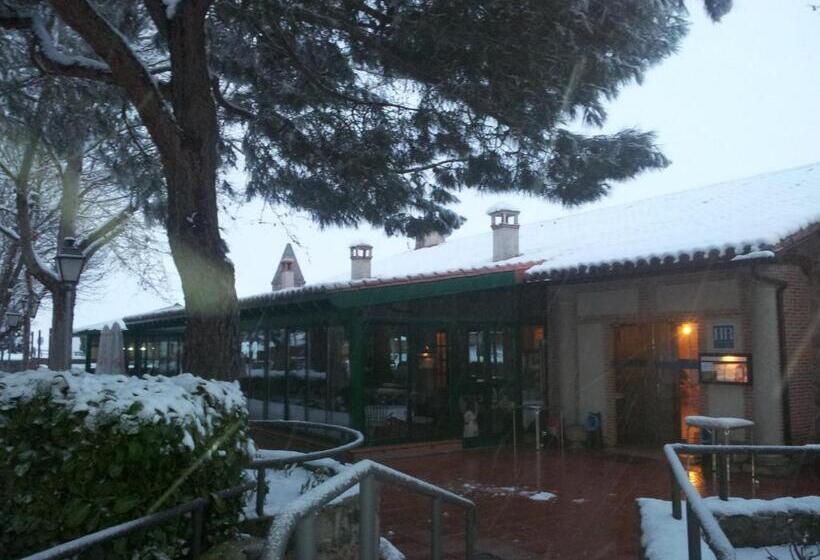 فندق Restaurante Sonsoles