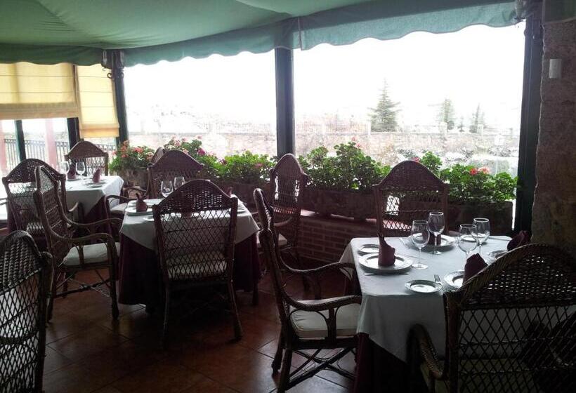 فندق Restaurante Sonsoles