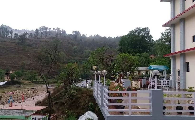 ホテル Shivalik River Retreat