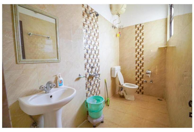 酒店 Shivalik River Retreat