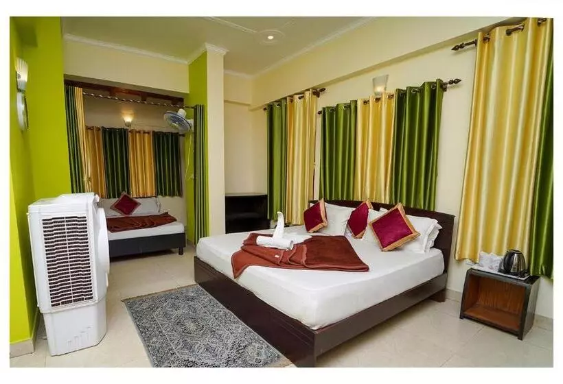 ホテル Shivalik River Retreat