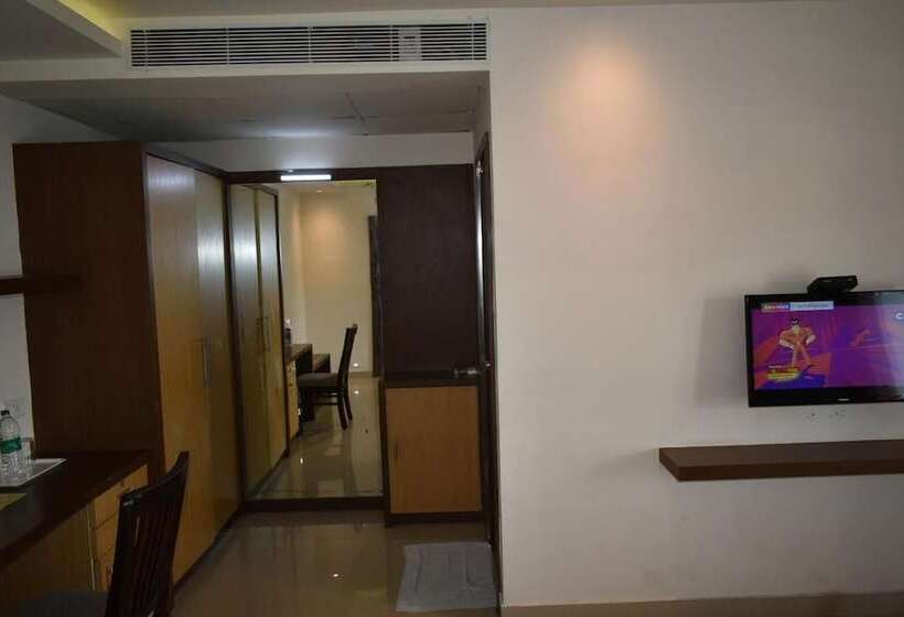 בית מלון כפרי South Regency