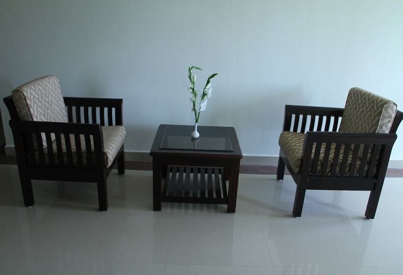 בית מלון כפרי South Regency