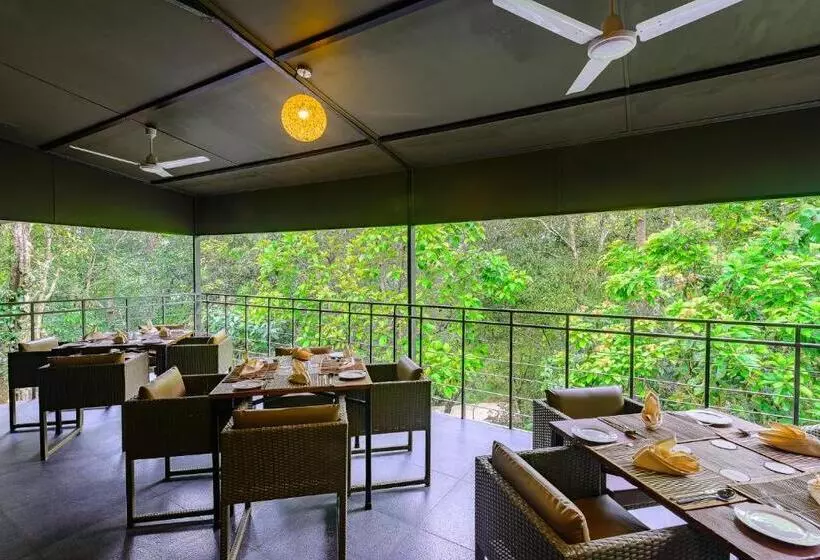 ホテル Wayanad Wild Rainforest Lodge A Cgh Earth Experience