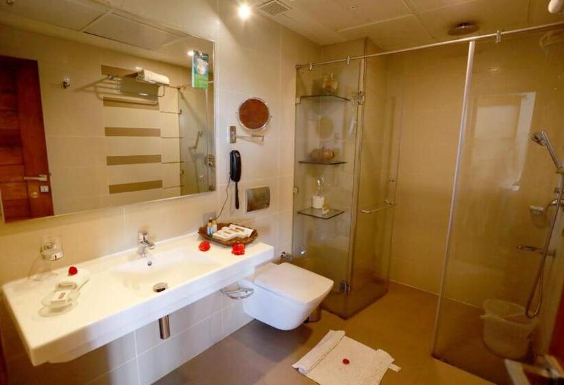 リゾートホテル Chandys Windy Woods Munnar