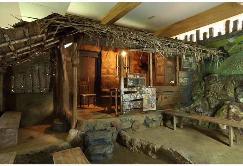 リゾートホテル Chandys Windy Woods Munnar