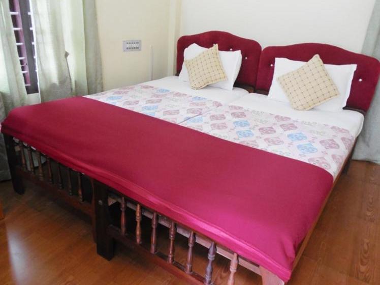 منتجع Pulari Gardens Varkala