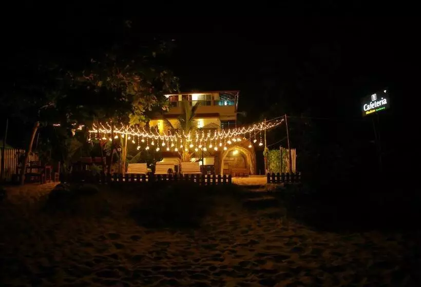 リゾートホテル Shalom Beach Residency