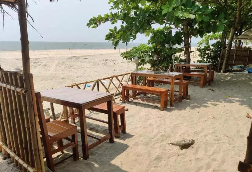 リゾートホテル Shalom Beach Residency