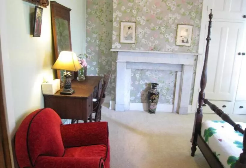 Allegheny Street Bed & Breakfast