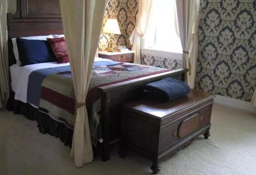 Allegheny Street Bed & Breakfast