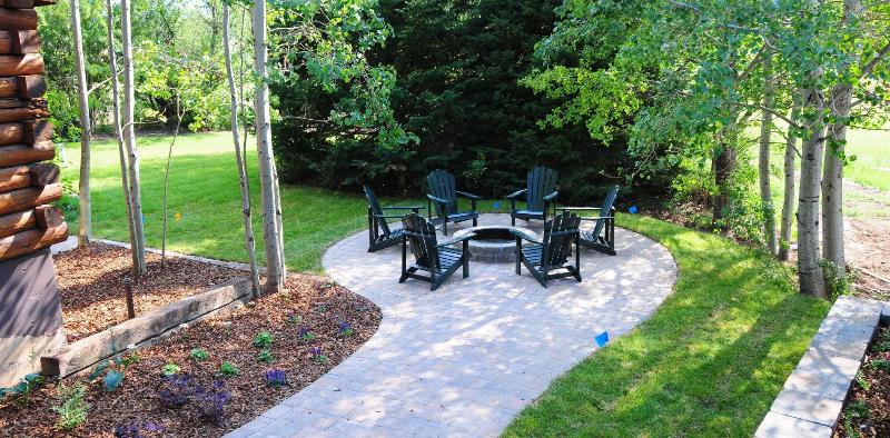 تختخواب و صبحانه Fin And Feather Inn